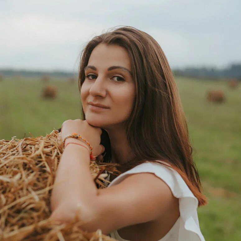 Юна