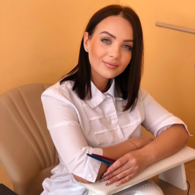 Рослякова Анна