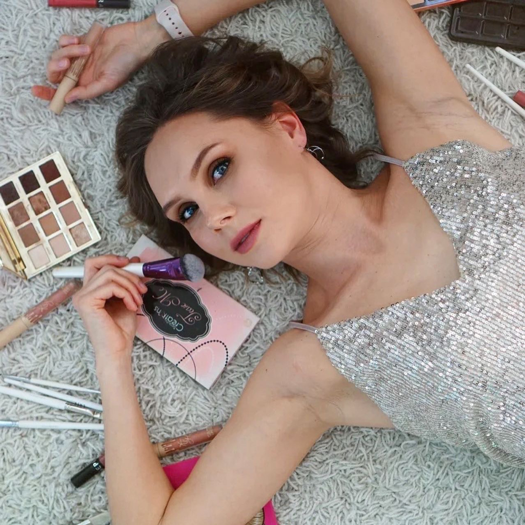 Снегирь Оля