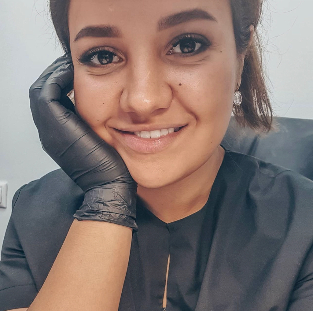 Новосёлова Алёна