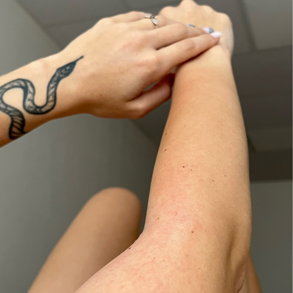 Глубокое бикини + руки полностью