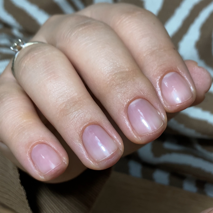 Полировка ногтей