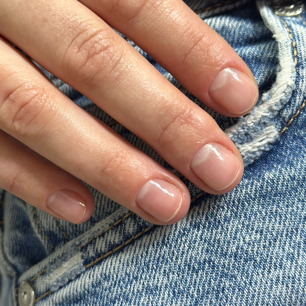 Маникюр без покрытия