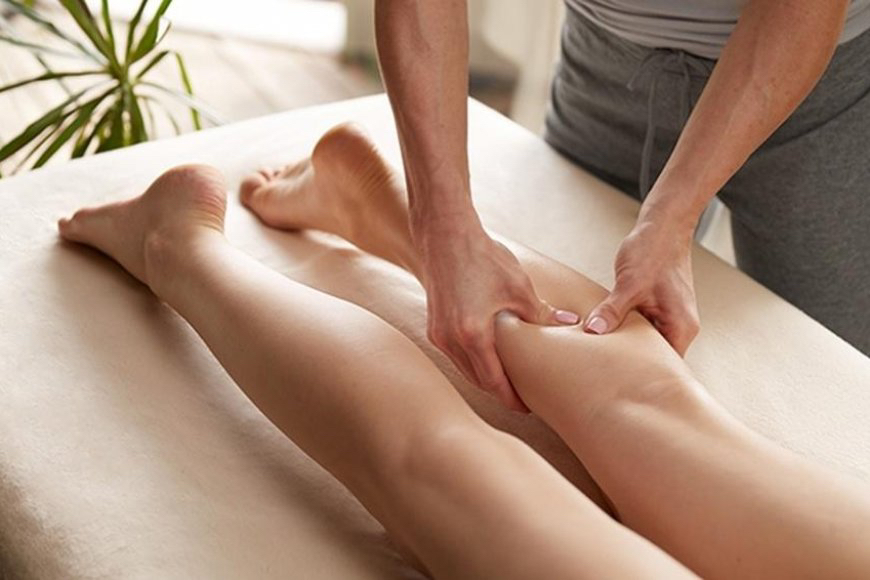 Массаж ног женский