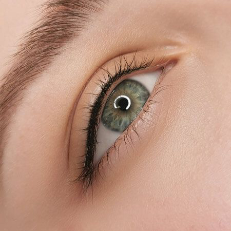 Перманентный макияж межресничного пространства