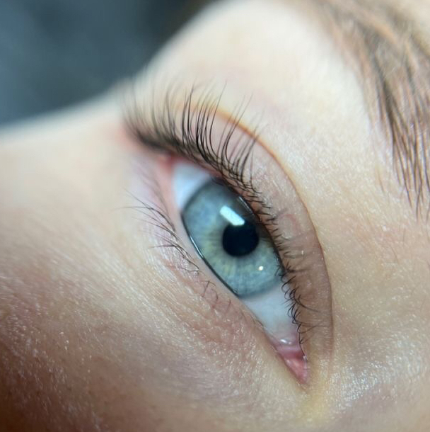 Окрашивание ресниц