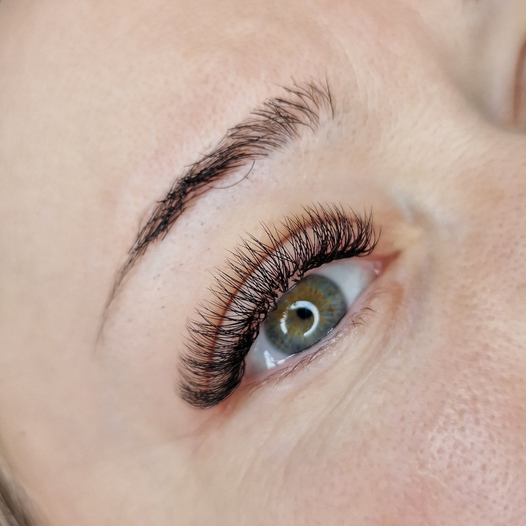 LED Коррекция ресниц  2D, 3D объема