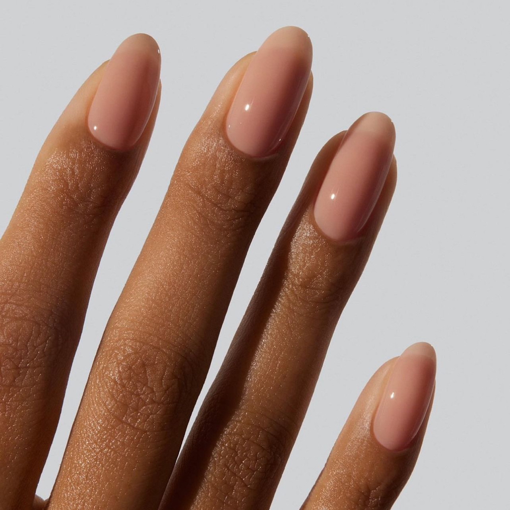 Маникюр + прозрачное лечебное покрытие