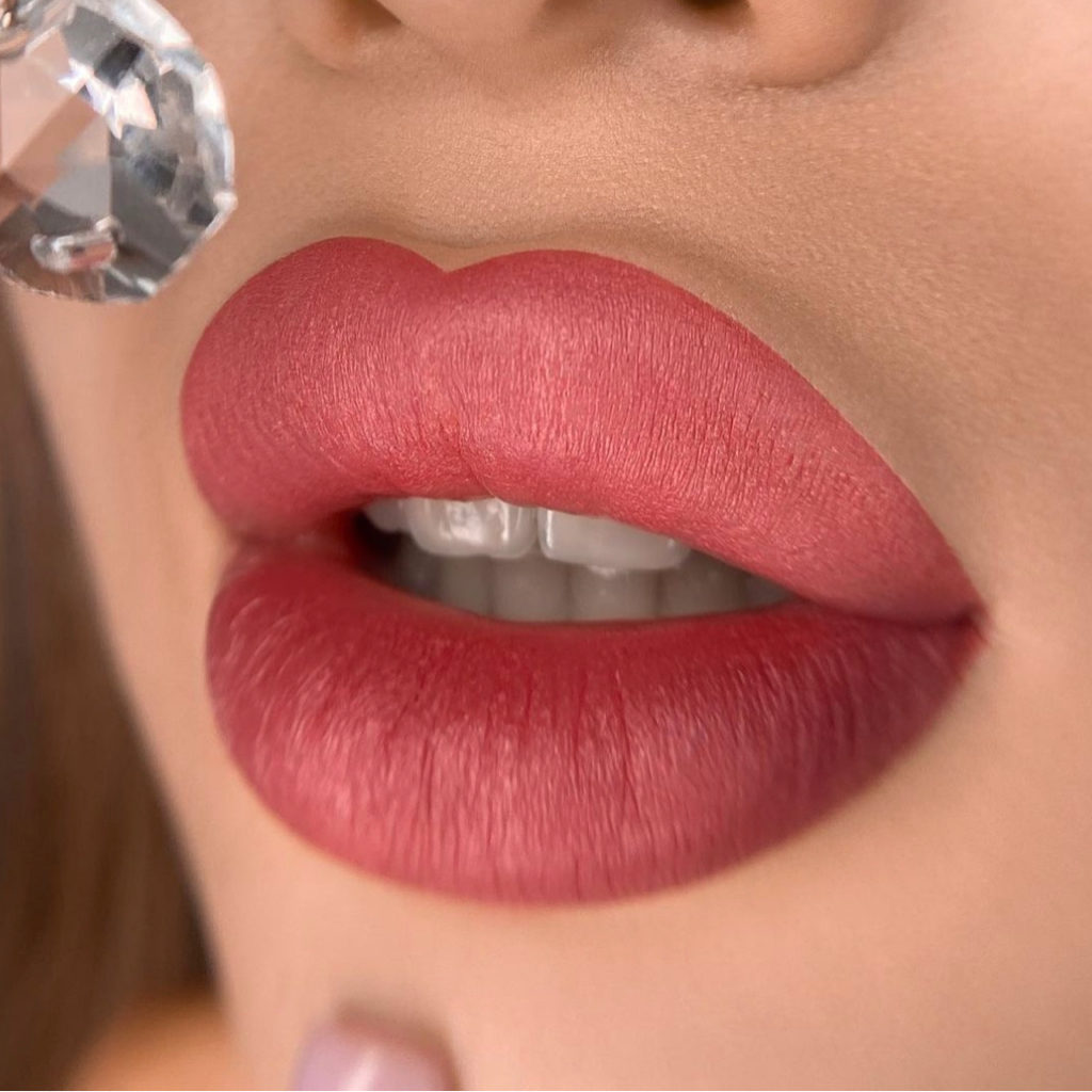 Перманентный макияж ГУБЫ