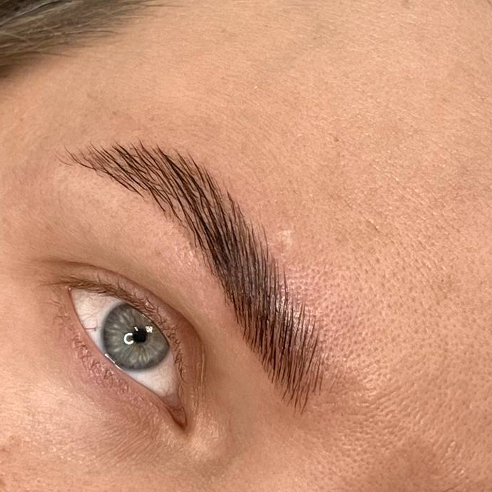 Оформление бровей (пинцет/воск)