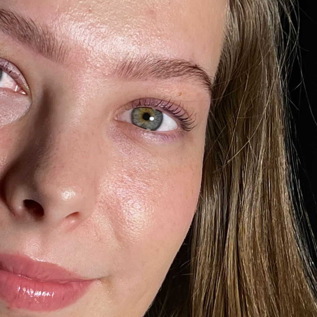 Set 1: ламинирование ресниц  + окрашивание бровей с коррекцией 
[на первое посещение]