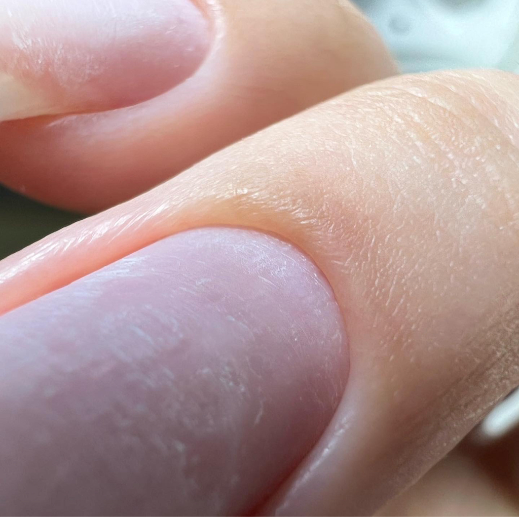 Маникюр без покрытия