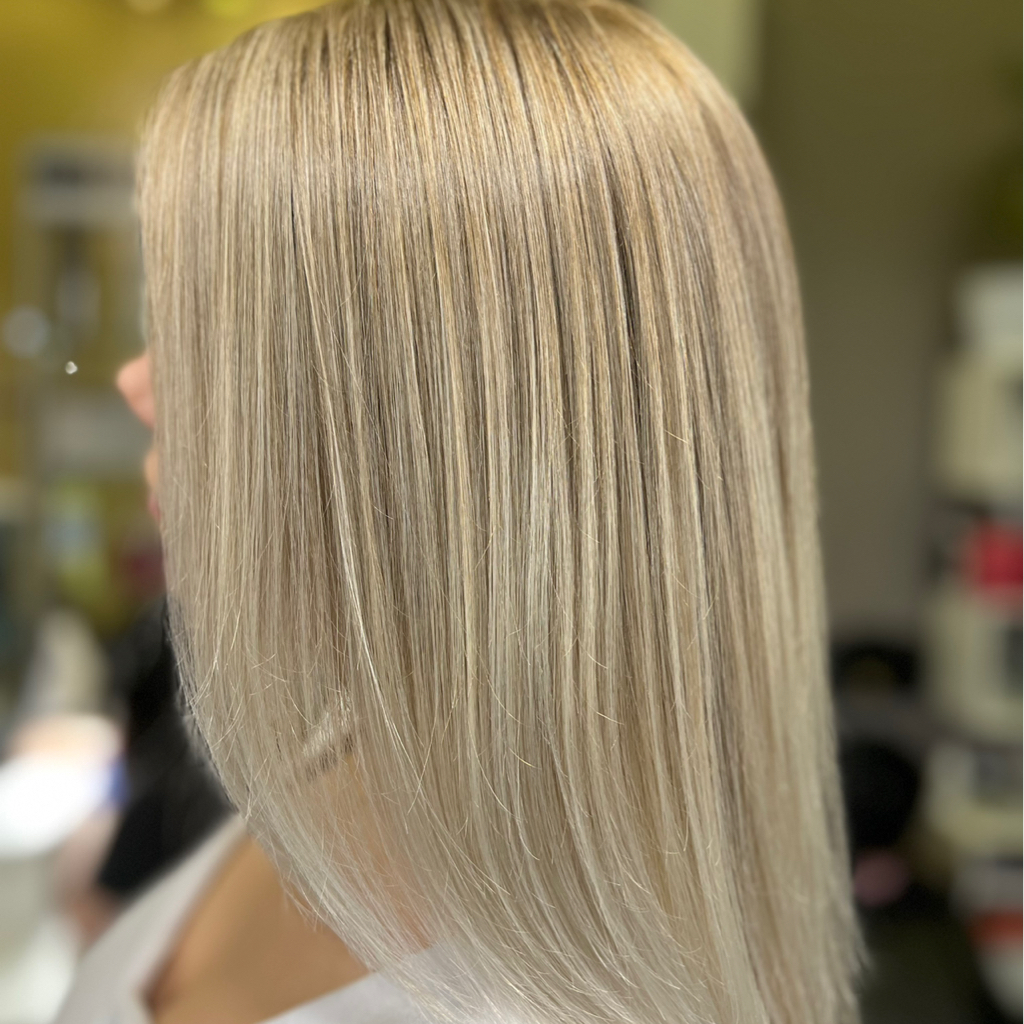 Женская стрижка Прямое подравнивание(одним срезом на тонкие волосы)