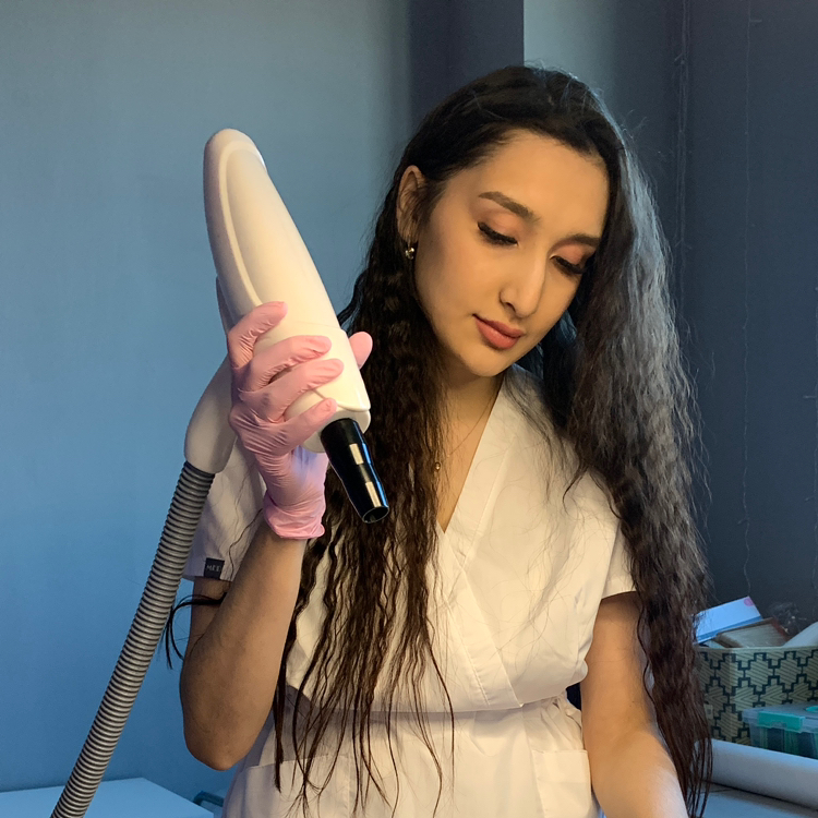 Удаление перманентного макияжа