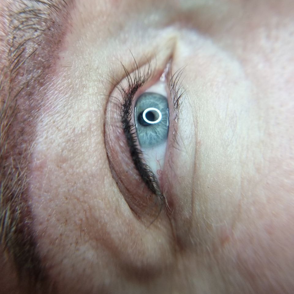 Перманентный макияж межресничного пространства