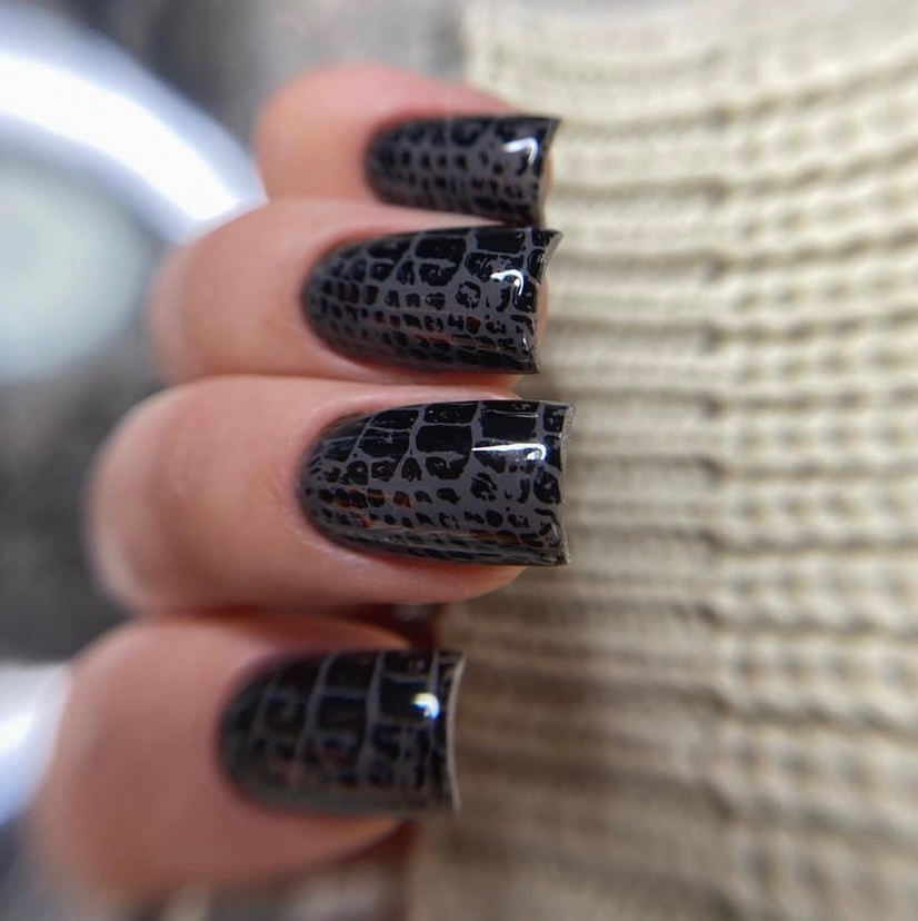 Маникюр с покрытием гель-лак