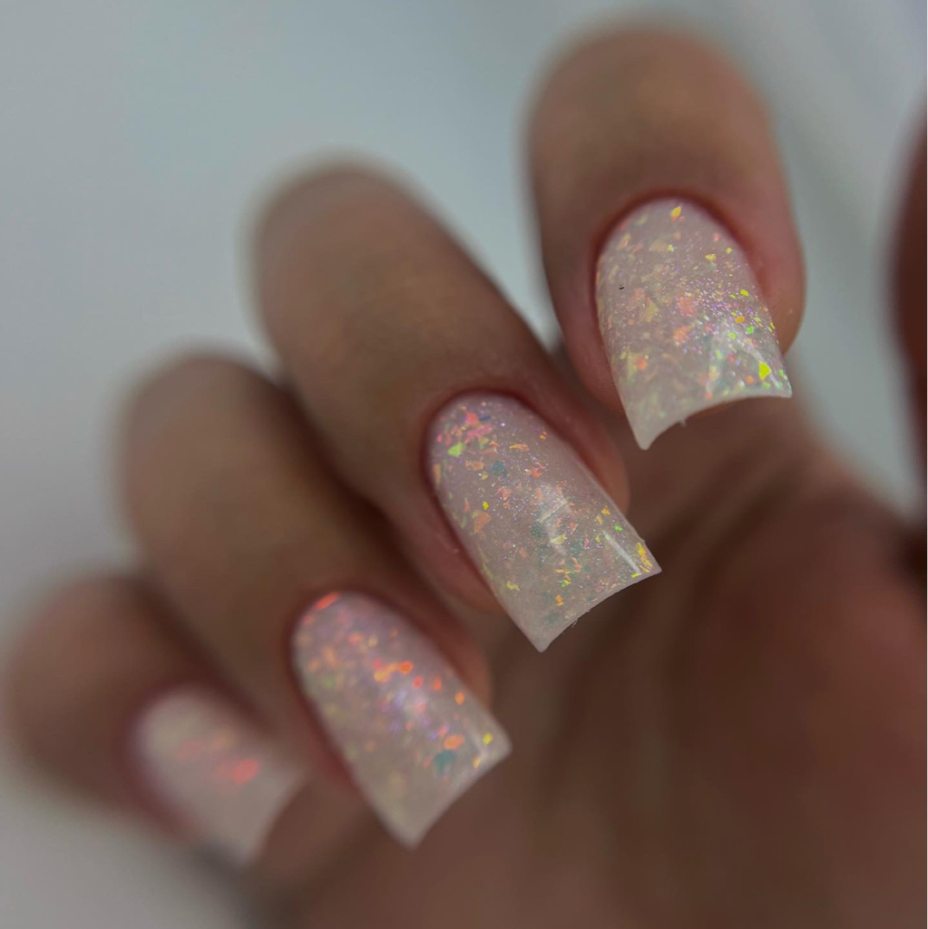 Наращивание ногтей