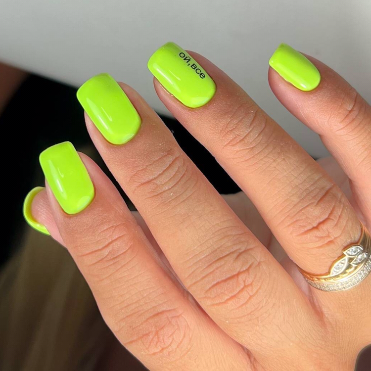 Гель лак в 1 тон (короткие ногти)