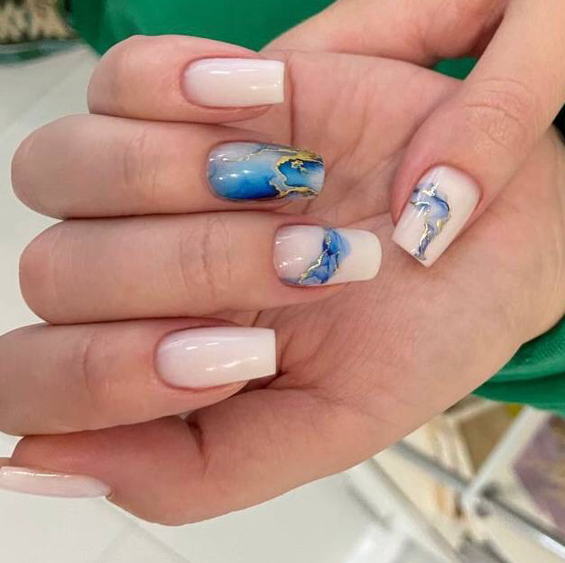 Укрепление гелем + дизайн 2-4 ногтя (длина до 2 ед)