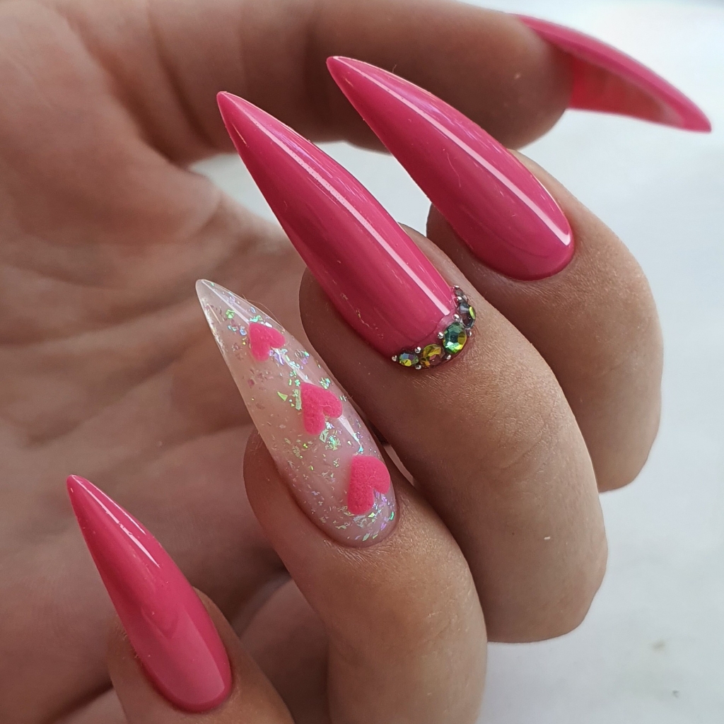 Наращивание ногтей