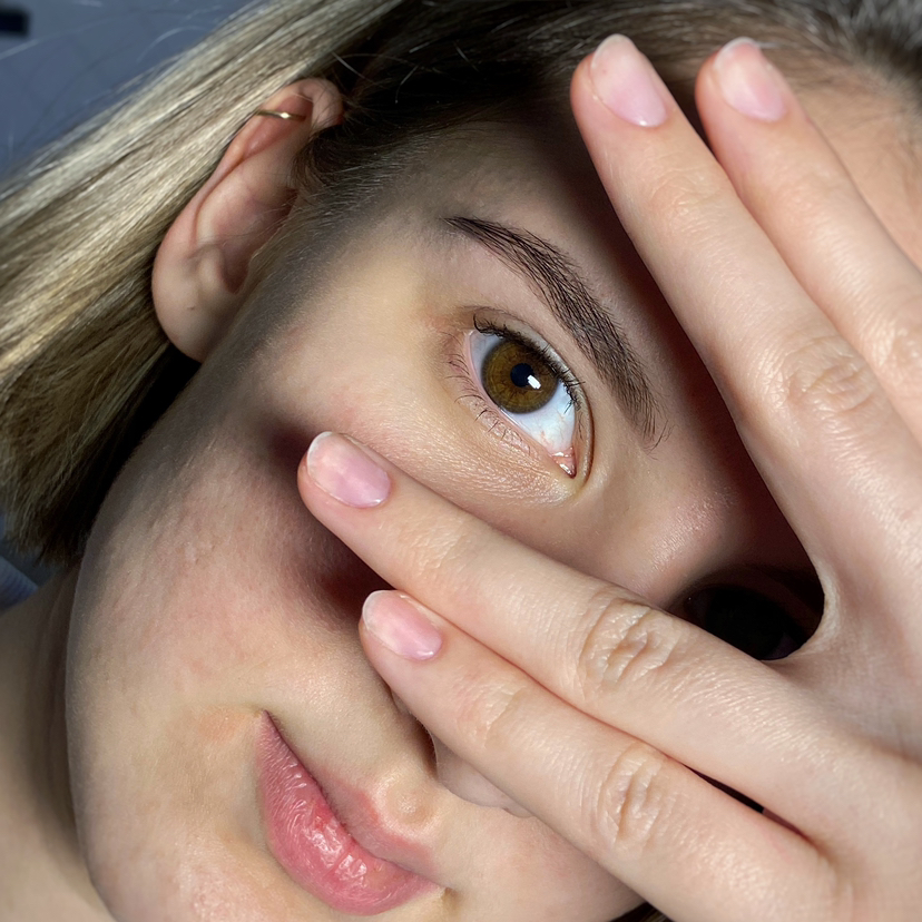 ОКРАШИВАНИЕ И КОРРЕКЦИЯ БРОВЕЙ (воск,нить,пинцет)