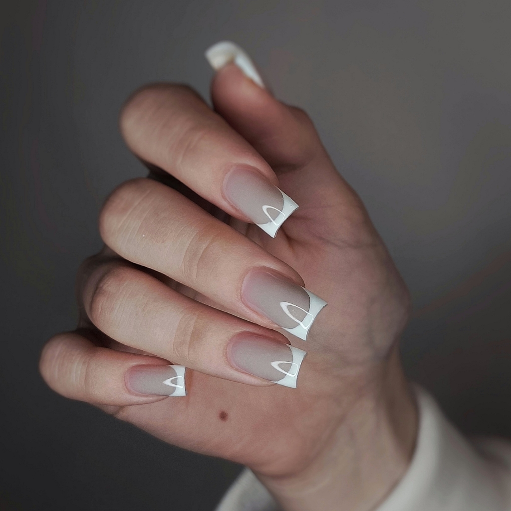 Маникюр+выравнивание и укрепление гелем+цвет