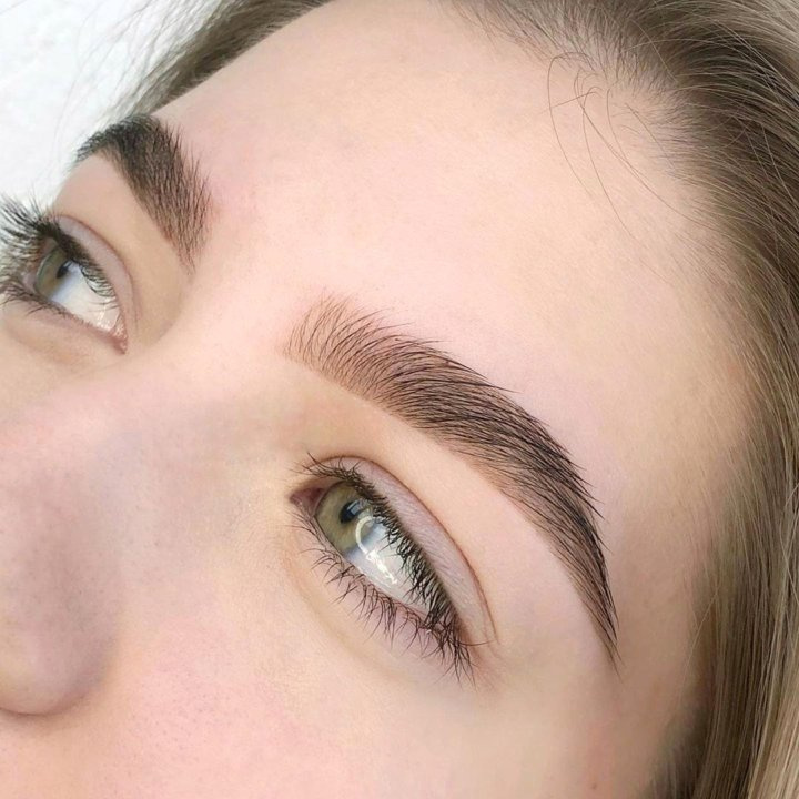 Коррекция бровей