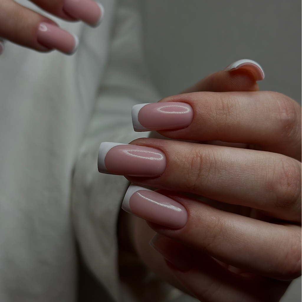 Маникюр гель лак + френч