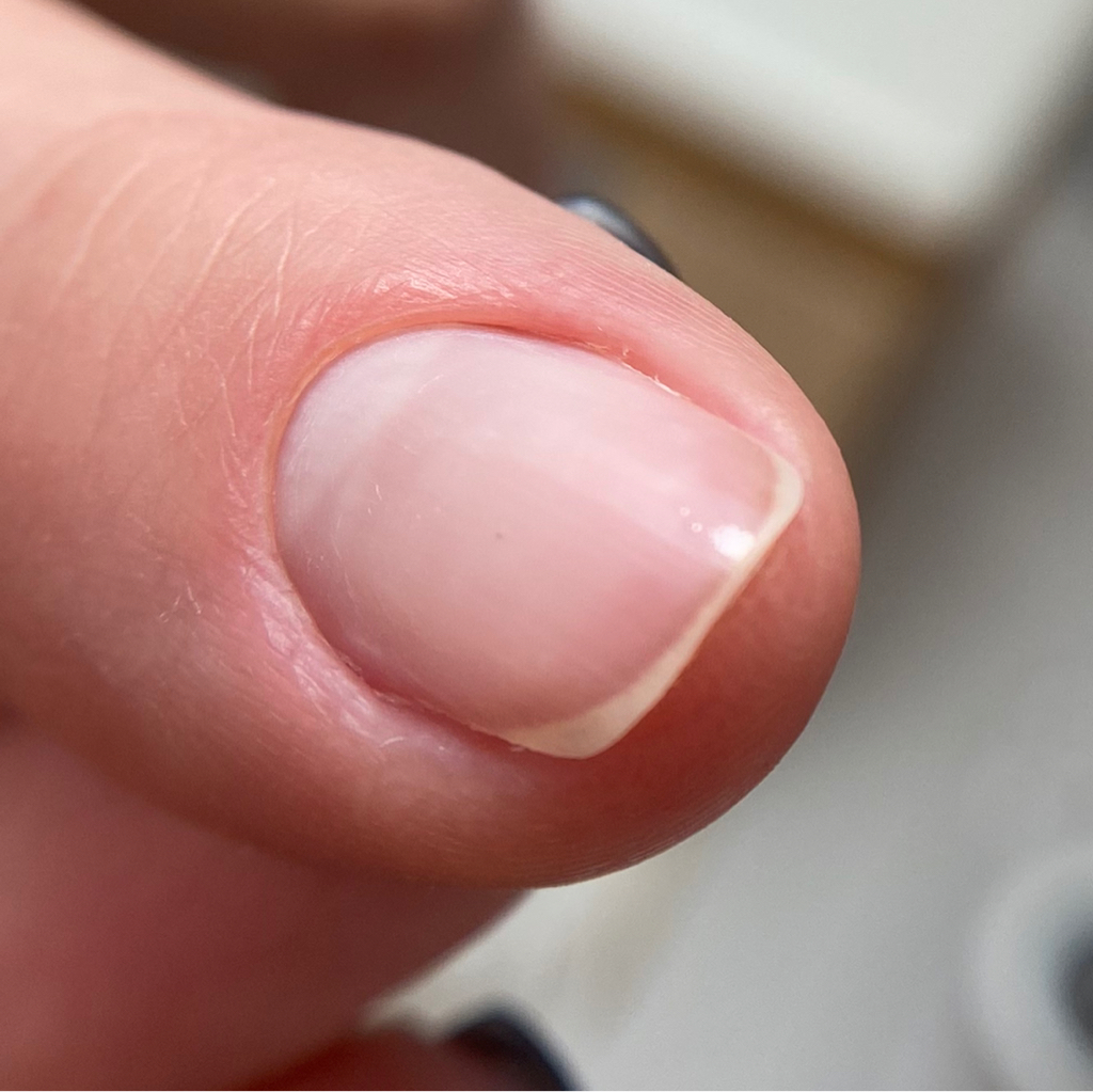 Комбинированный маникюр без покрытия