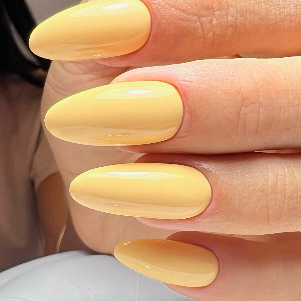 Наращивание ногтей