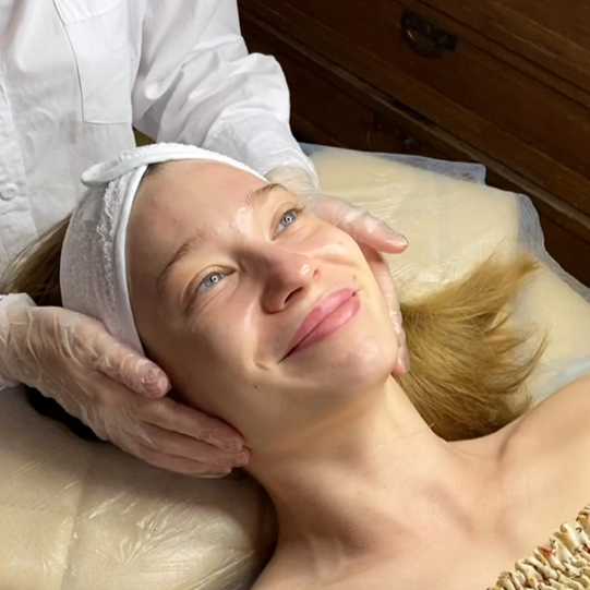 Уход «Кристальная чистота» (увлажнение и сияние)