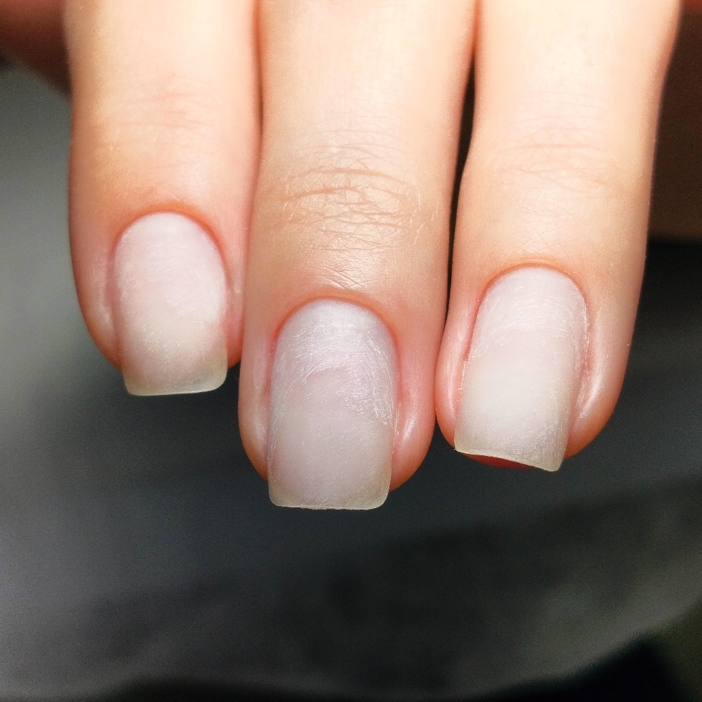 Маникюр без покрытия и без снятия старого материала