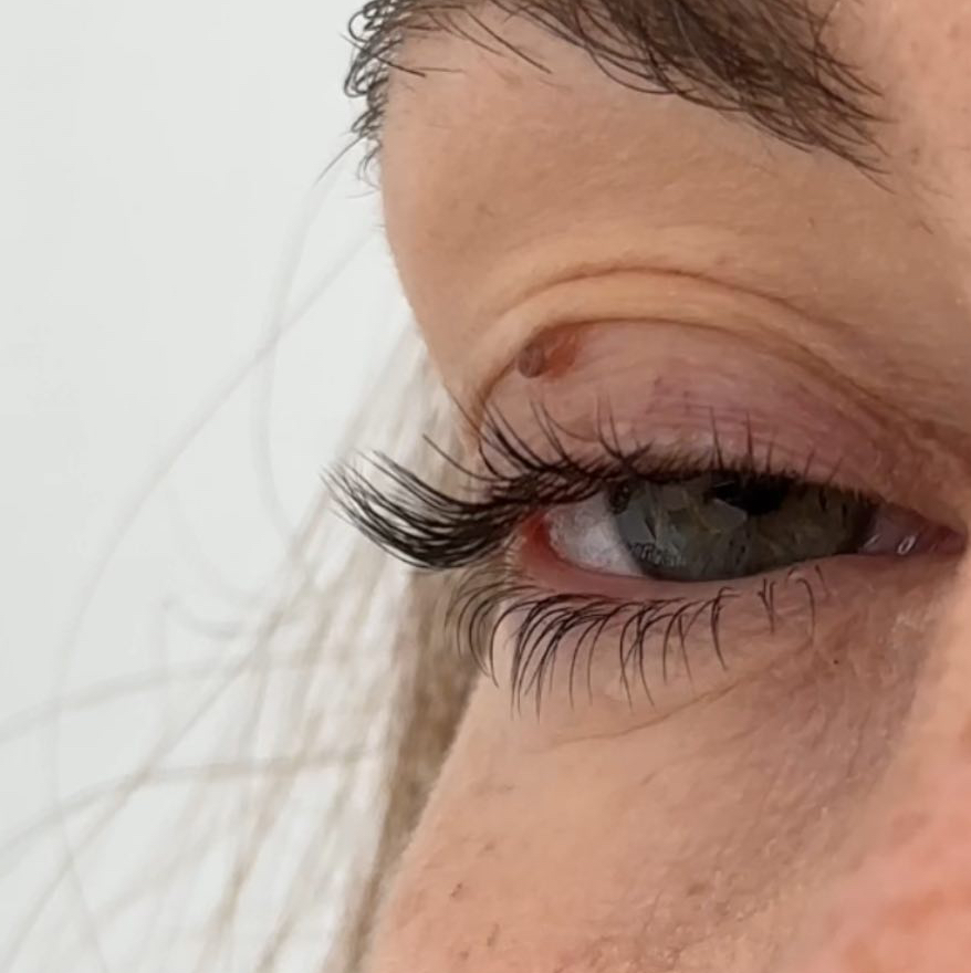 Окрашивание ресниц