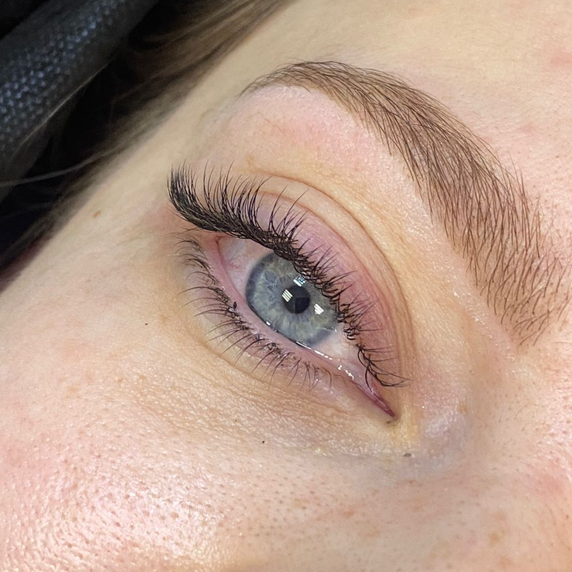 Классическое наращивание ресниц