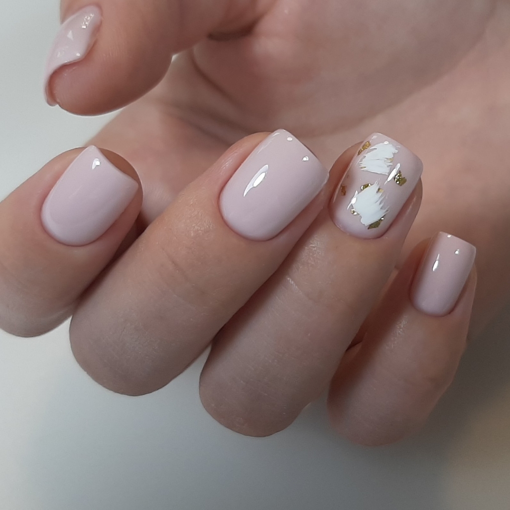 Маникюр комби/аппаратный, покрытие гель лак (ремонт, легкий дизайн 1-2 ногтя)