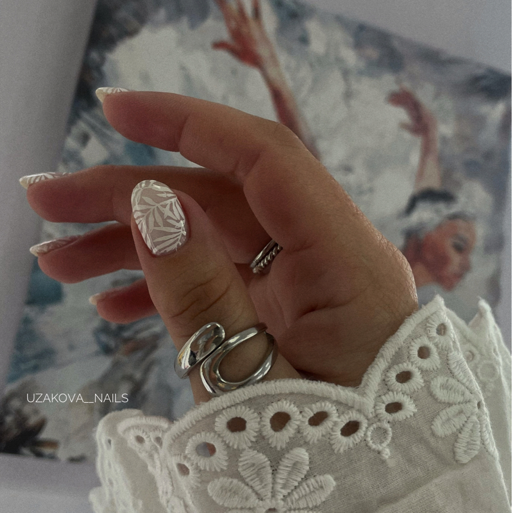 Маникюр с покрытием