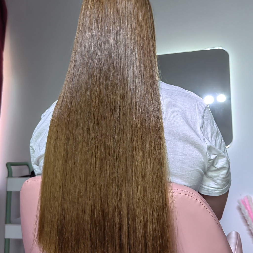 Длина до поясницы 
*если волосы густые возможна доплата