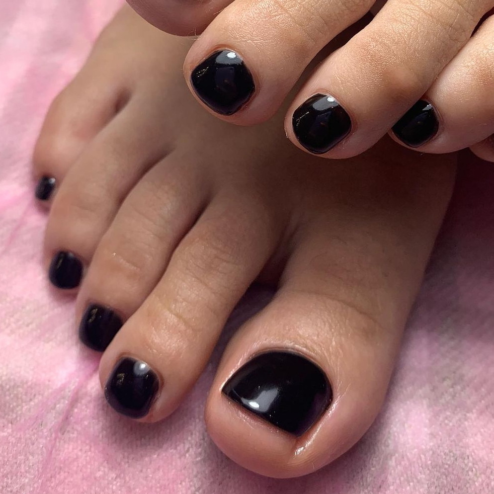 Педикюр полная обработка с покрытием