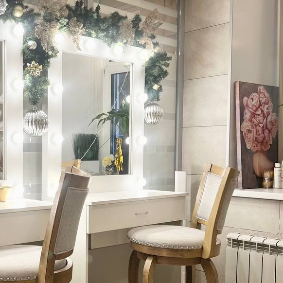 Гримерный стол 3