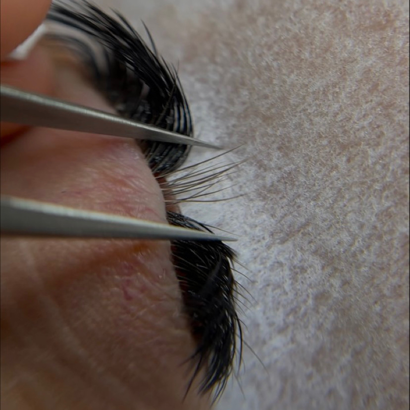 Коррекция ресниц