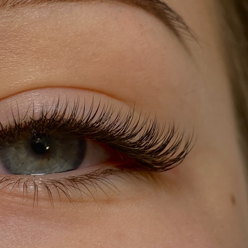 Наращивание ресниц 1D