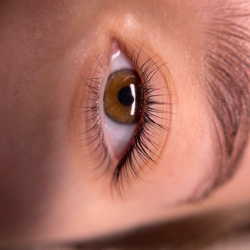 Ламинирование ресниц (окрашивание+уход)