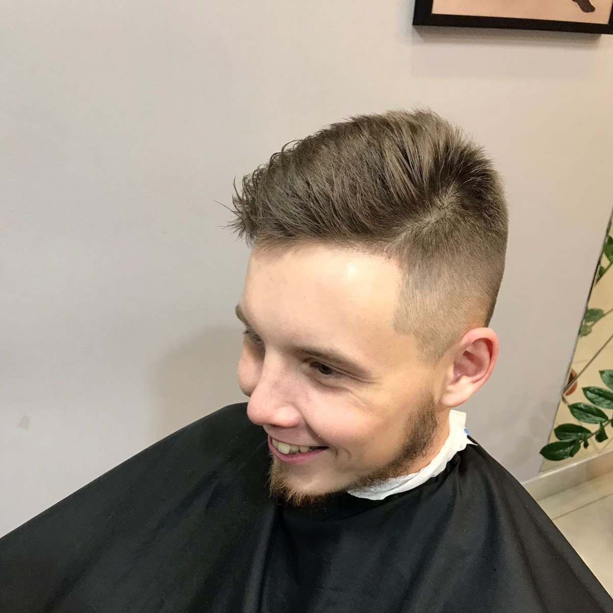 Стрижка мужская с мытьем (не включая с нуля или Фейд)