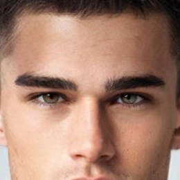 Межбровье мужчины