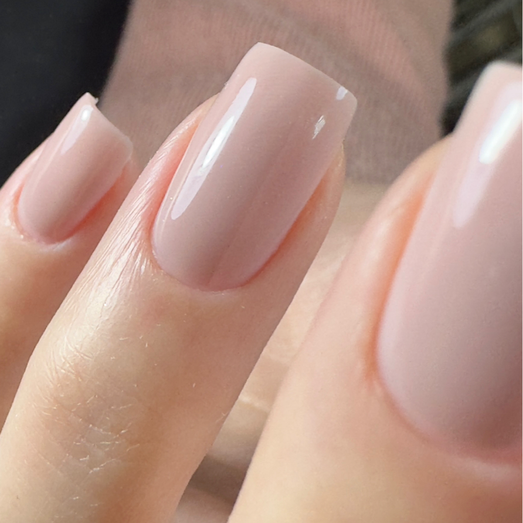 Маникюр+покрытие гелем