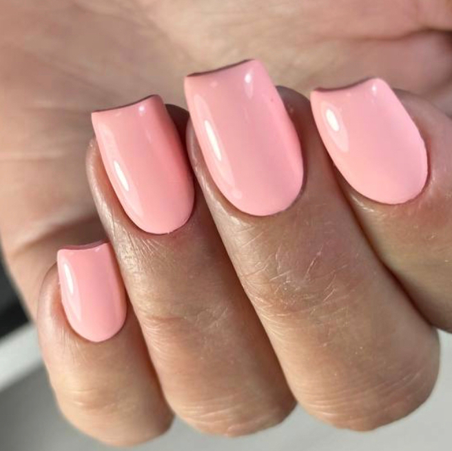 Маникюр с покрытием гелем, гель лаком(однотон).