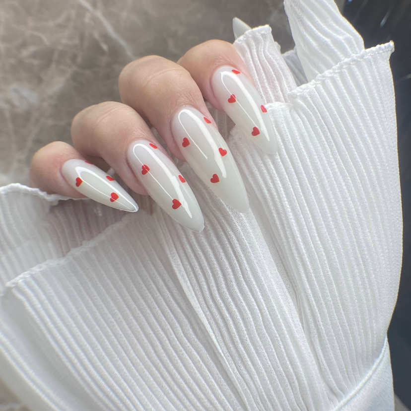 НАРАЩИВАНИЕ НОГТЕЙ