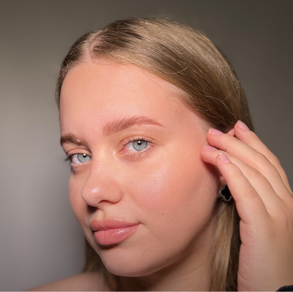 Моделирование и коррекция бровей