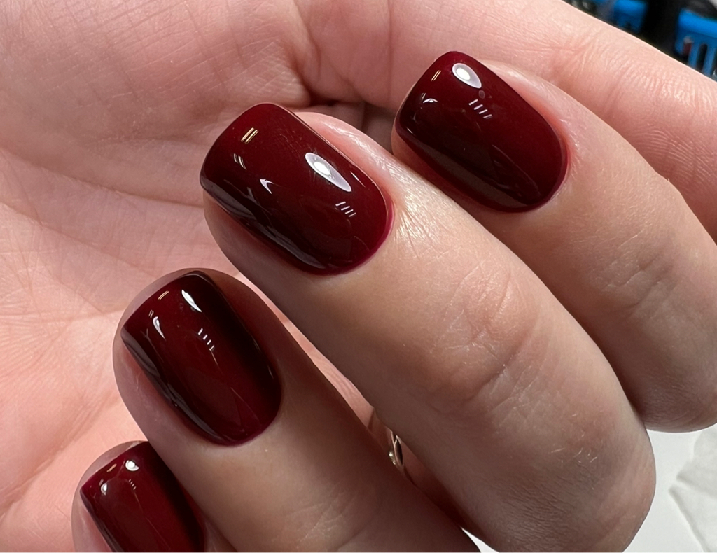 Маникюр с покрытием