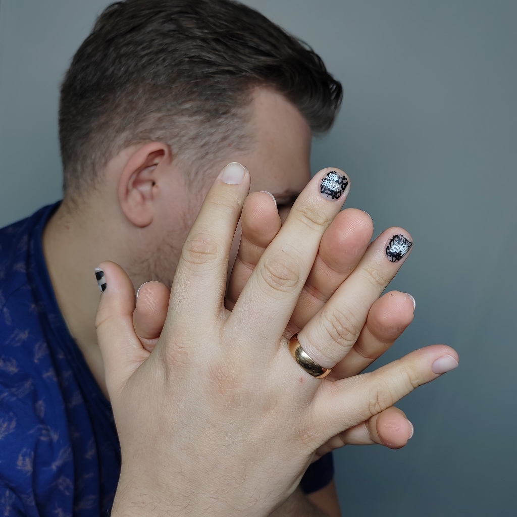 Мужской маникюр с покрытием